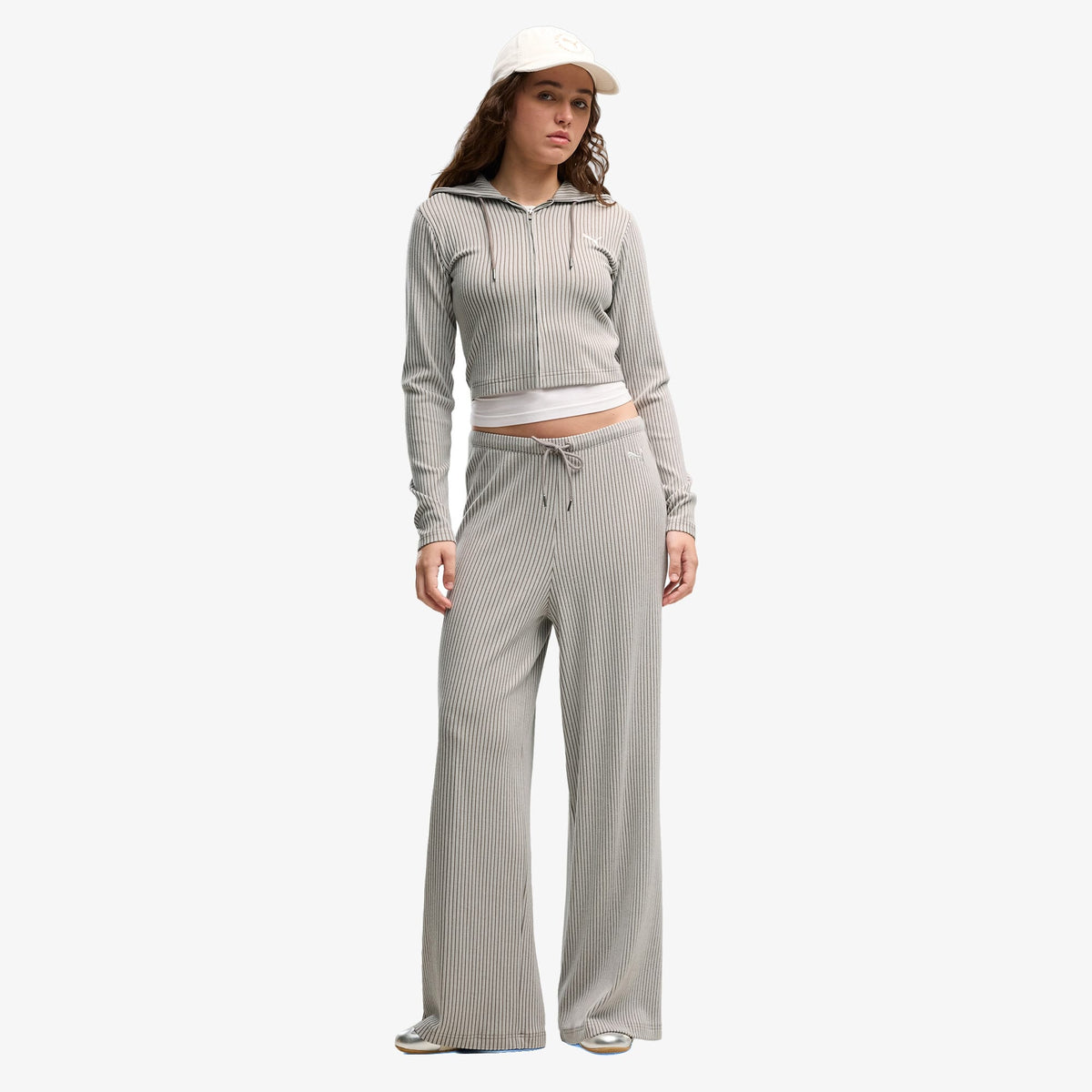 Puma Essential Ribbed Kadın Gri Sweatshirt
