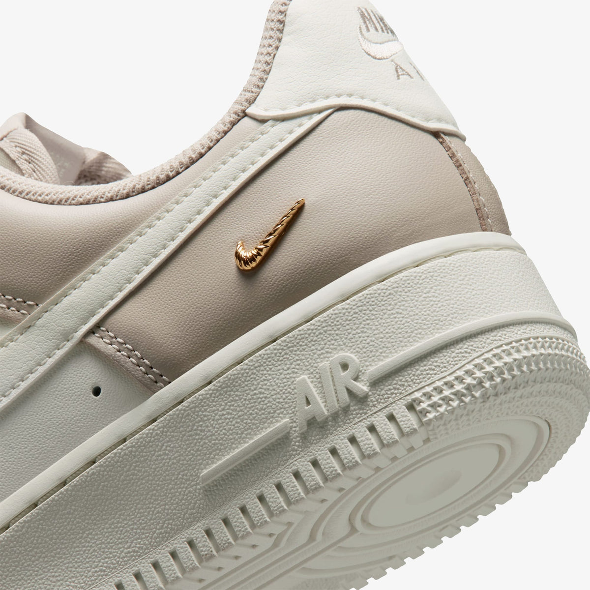 Nike Air Force 1 '07 Low Crsnt Kadın Krem Spor Ayakkabı