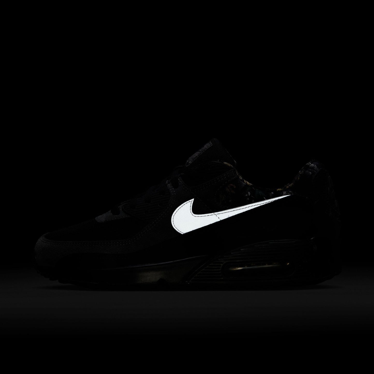 Nike Air Max 90 Erkek Siyah Spor Ayakkabı