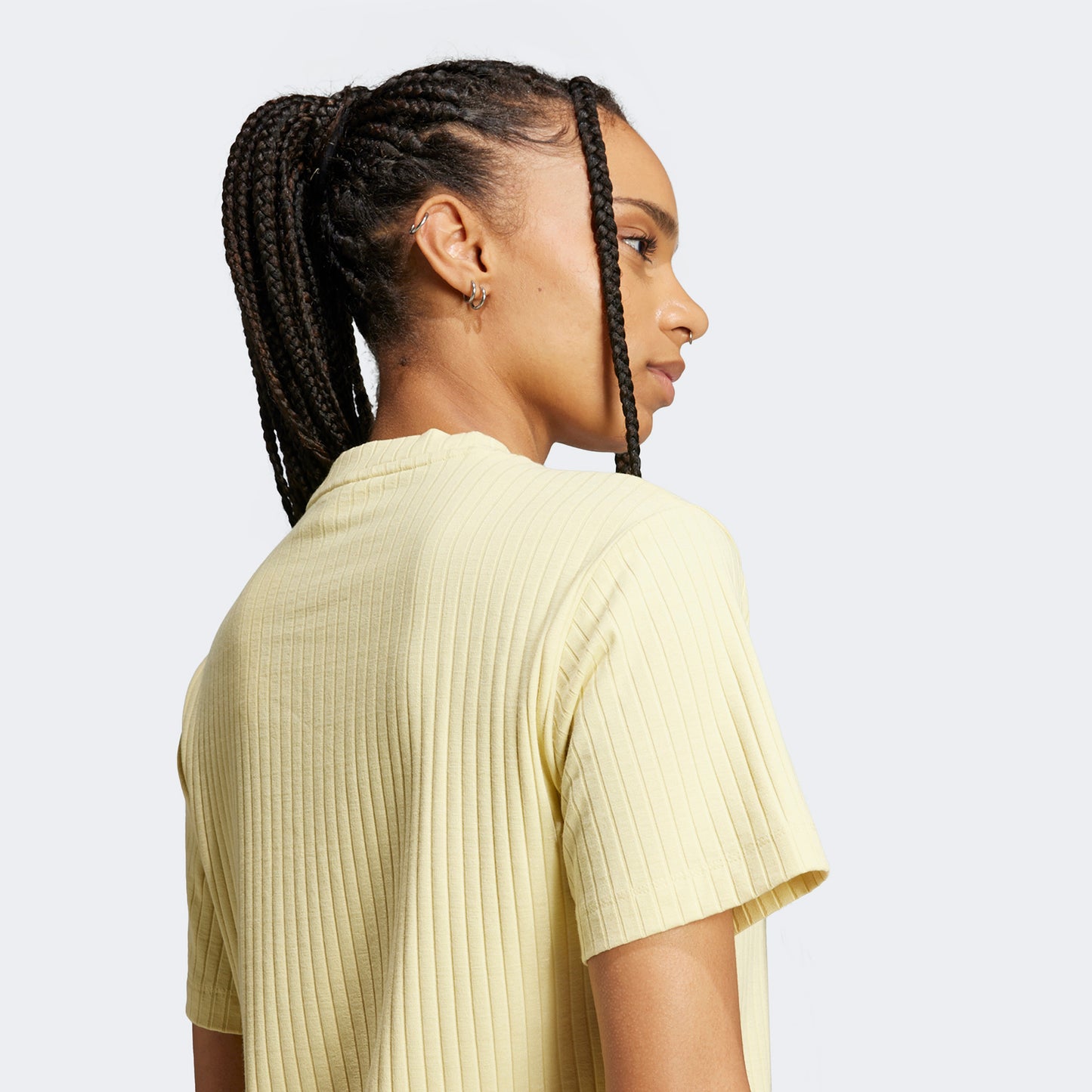 Adidas Essential Kadın Sarı T-shirt