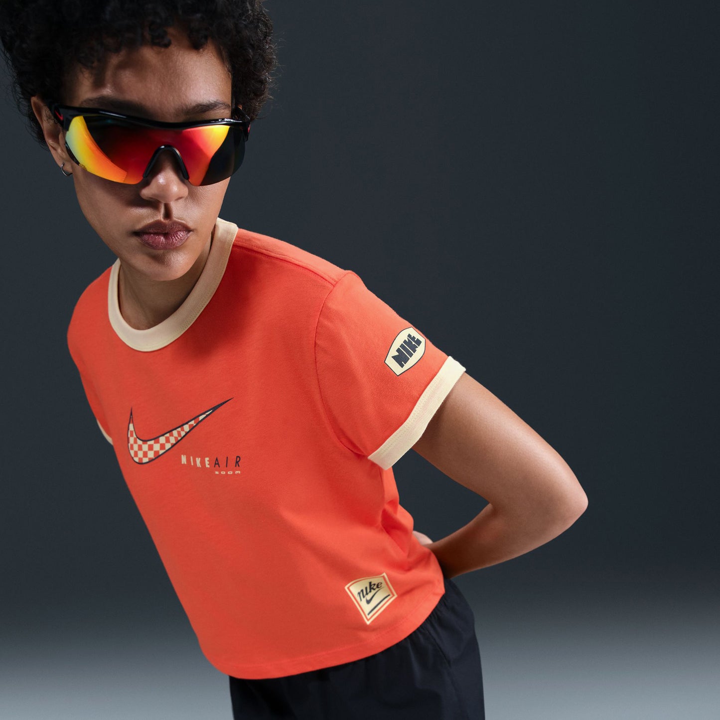 Nike Sportswear Club Kadın Turuncu T-shirt