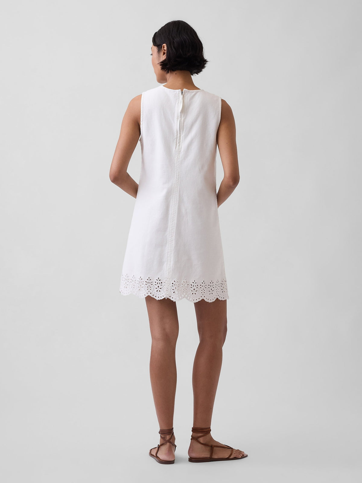 Beyaz Eyelet Hem Mini Shift Elbise