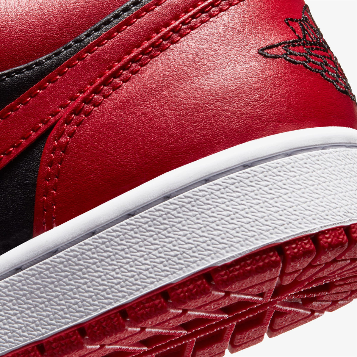 Jordan Air Jordan 1 Erkek Kırmızı Spor Ayakkabı