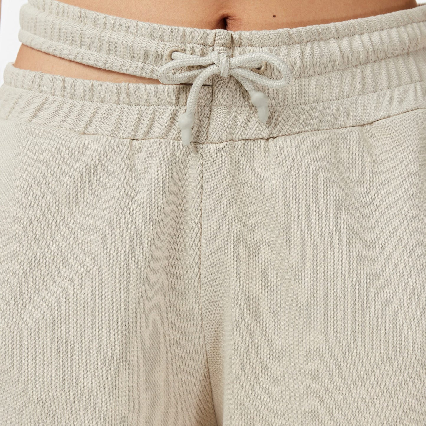 United4 Regular Fit Kadın Krem Şort