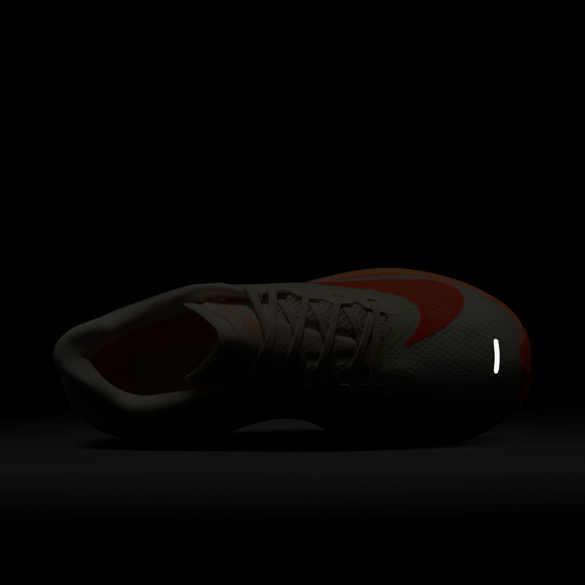 Nike Zoom Fly 6 Kadın Beyaz Koşu Ayakkabısı