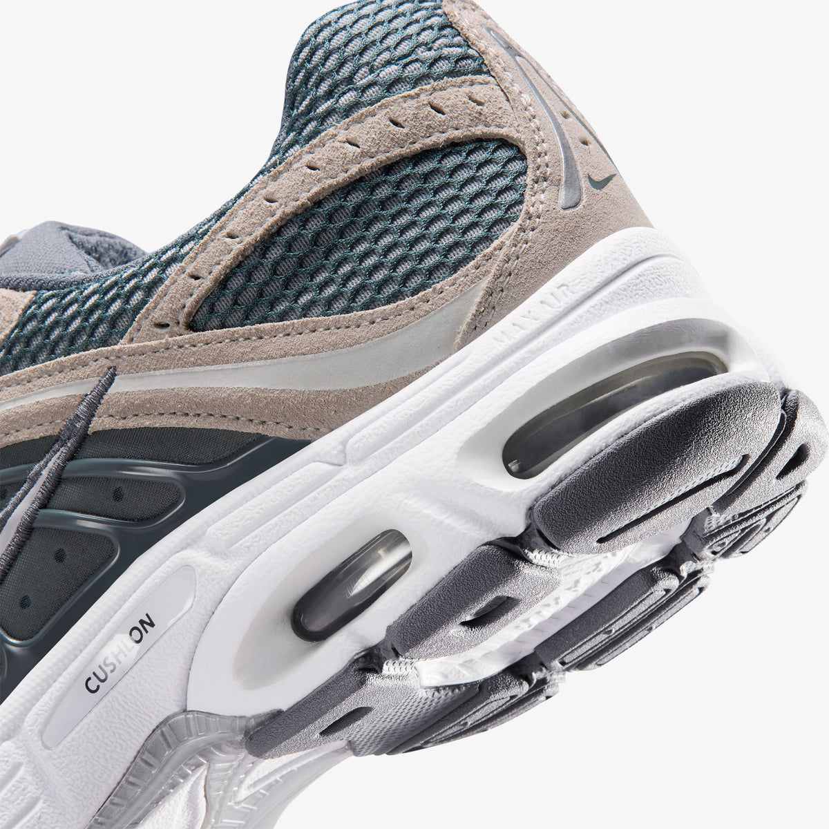 Nike Air Max Moto 2k Erkek Beyaz Spor Ayakkabı