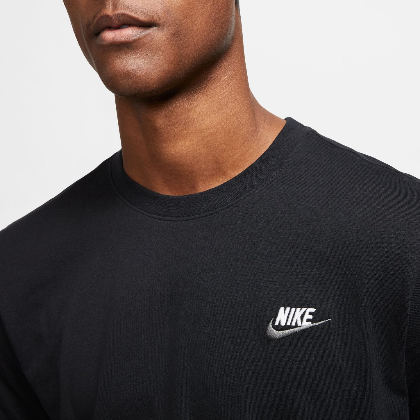 Nike Sportswear Club Erkek Siyah T-shirt