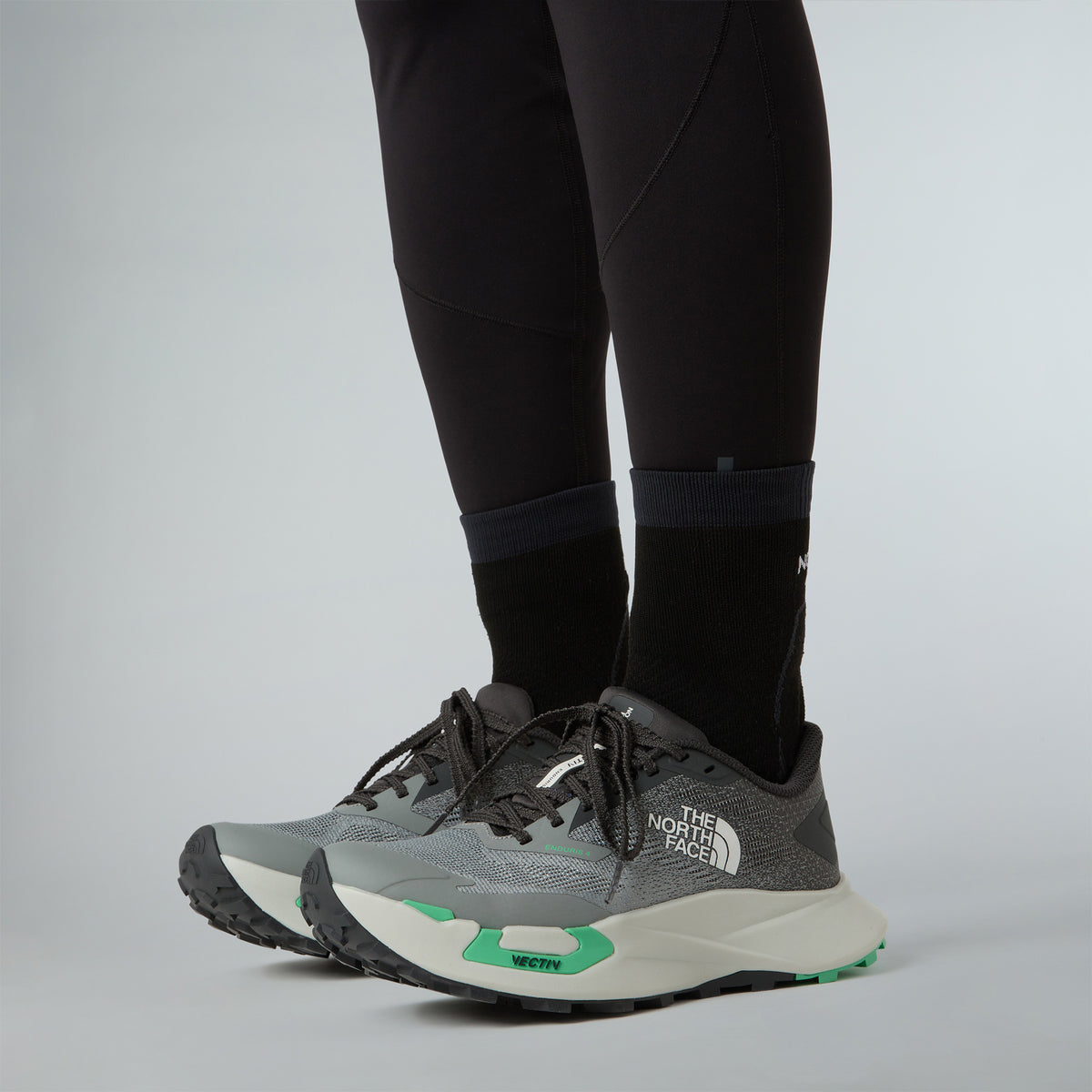 The North Face Vectiv Enduris 4 Kadın Gri Koşu Ayakkabısı