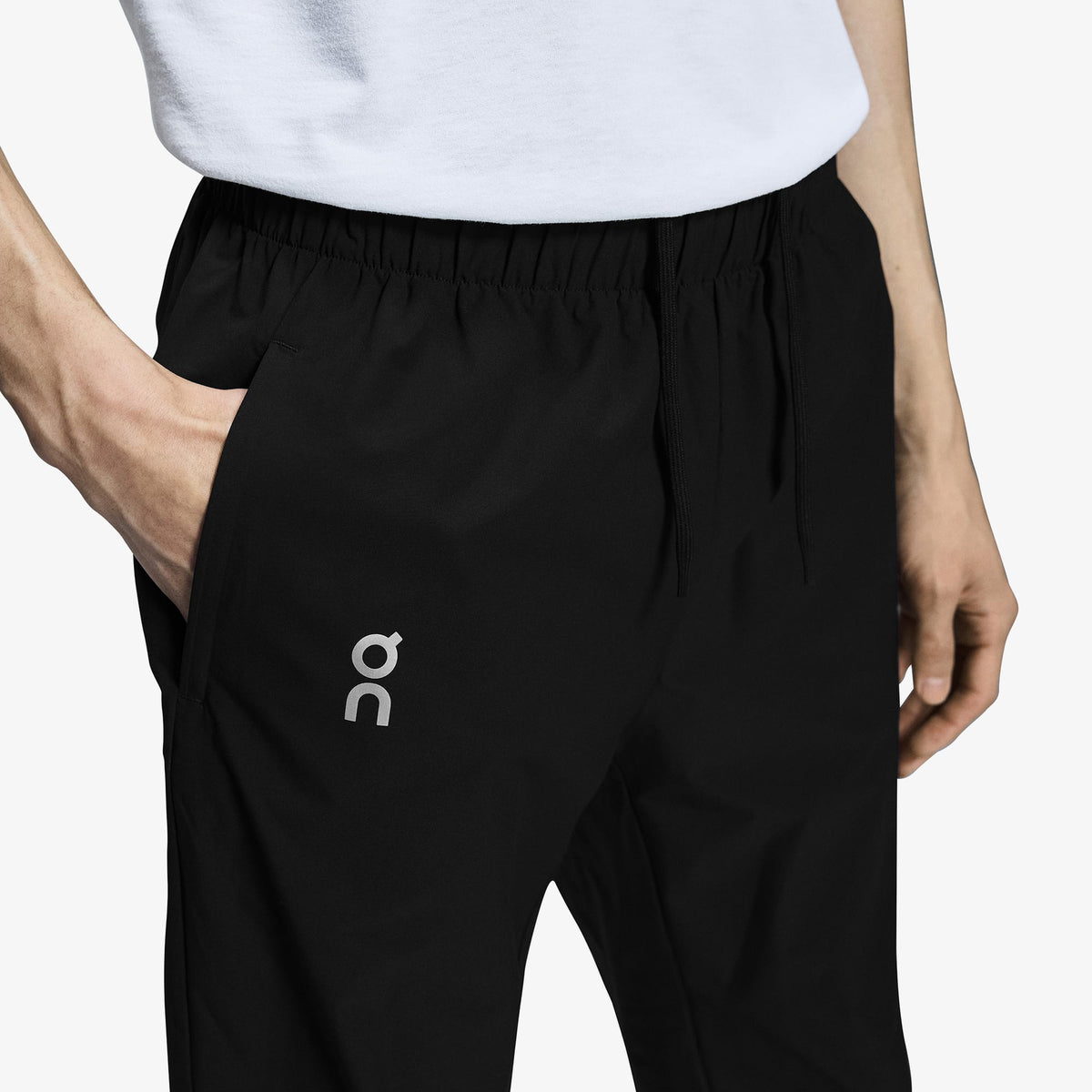 On Core Erkek Siyah Koşu Pantolonu