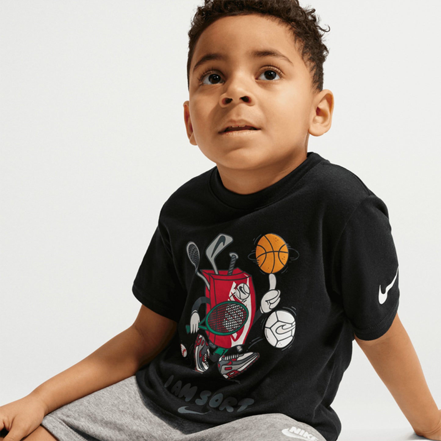 Nike Nkb I Am Sport Boxy Graphic Çocuk Siyah T-shirt