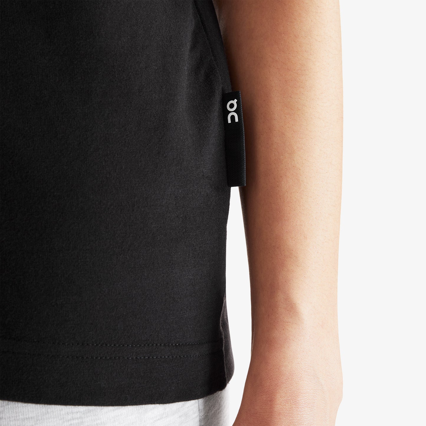 On Club Kadın Siyah T-shirt