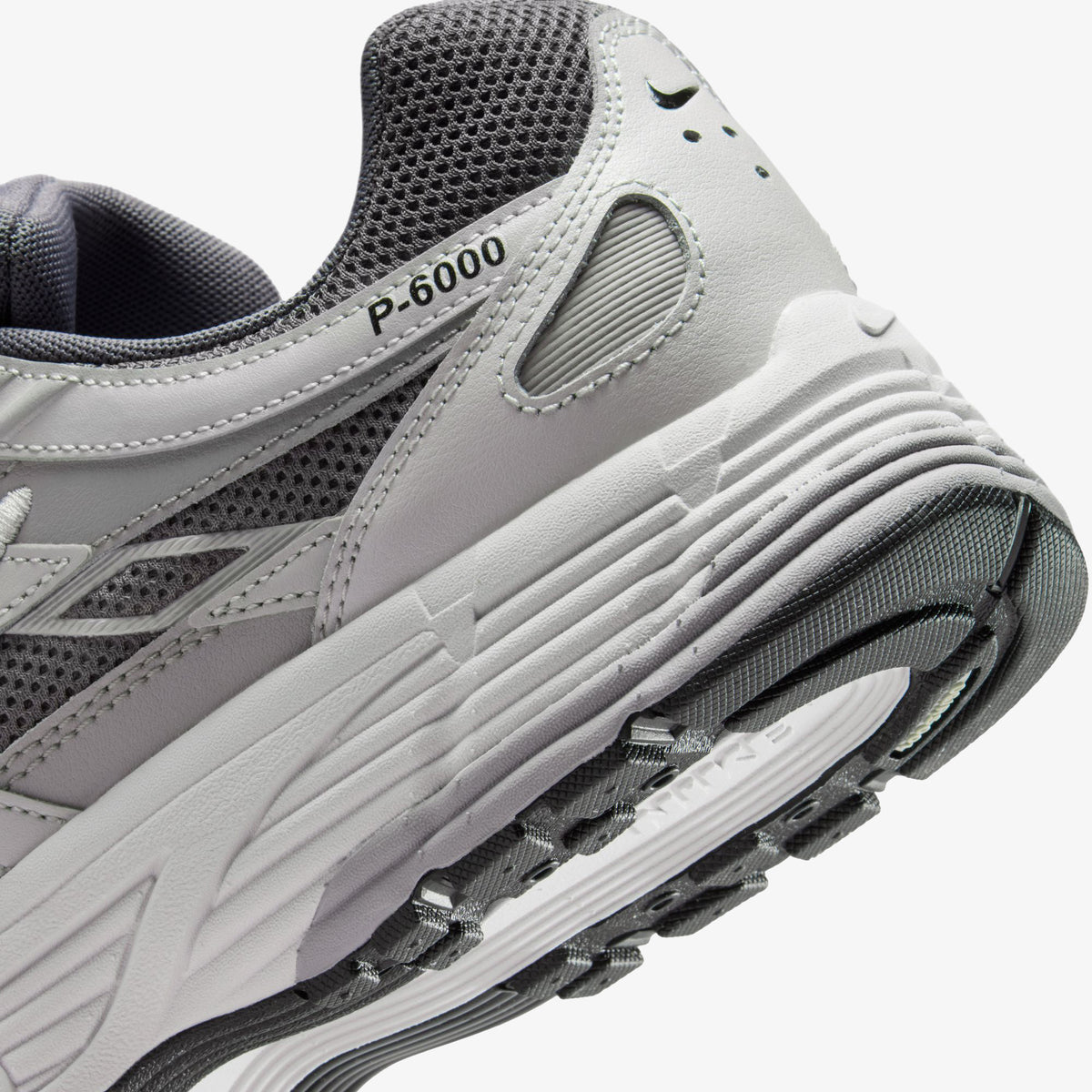 Nike P-6000 Erkek Gri Spor Ayakkabı