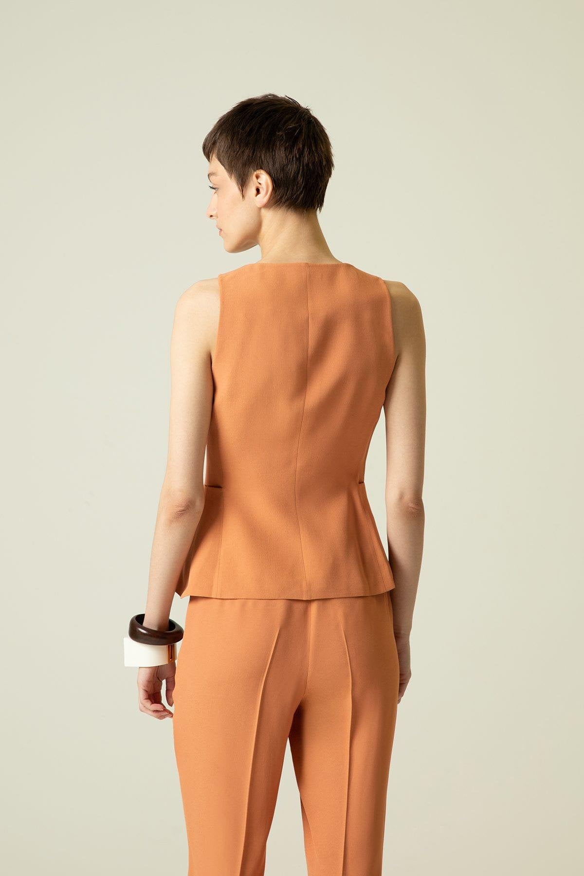 Düğme Detaylı Kolsuz Somon Yelek