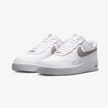 Nike Air Force 1 '07 Erkek Beyaz Spor Ayakkabı