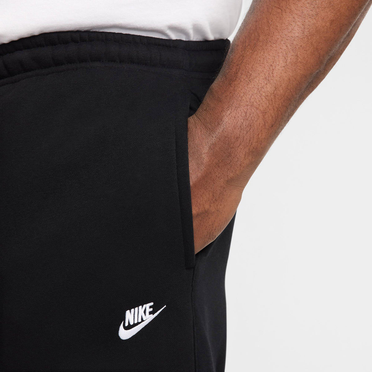 Nike Club Fleece Kargo Erkek Siyah Eşofman Altı