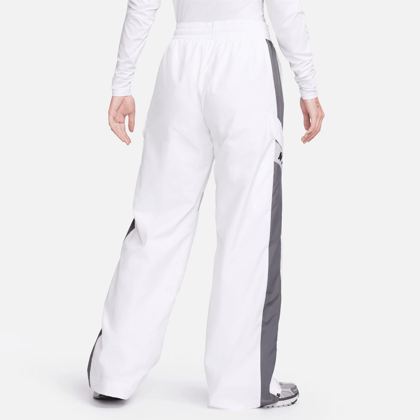 Nike Nsw Wvn Os Hr Sw Kadın Beyaz Eşofman Altı