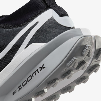 Nike Zoom X Zegama Kadın Siyah Koşu Ayakkabısı