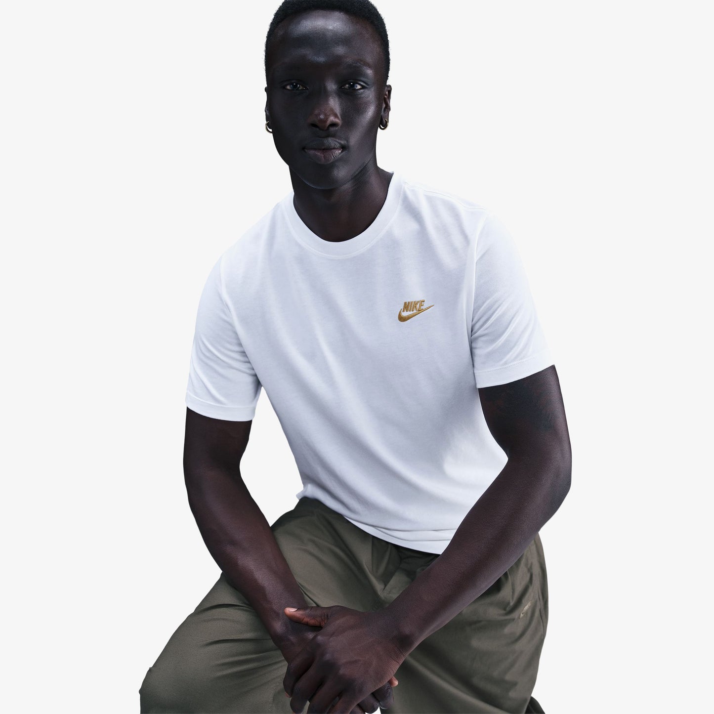 Nike Sportswear Club Erkek Beyaz T-shirt