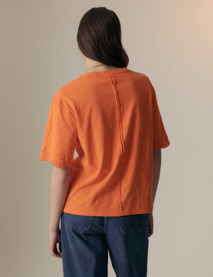 Saf Pamuklu Işleme Detaylı T-shirt