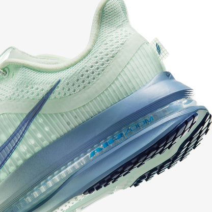 Nike Pegasus Premium Kadın Gri Koşu Ayakkabısı