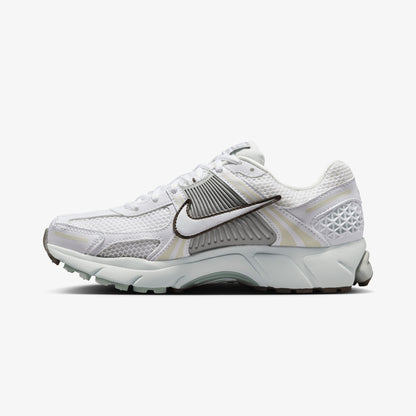 Nike Zoom Vomero 5 Kadın Beyaz Spor Ayakkabı