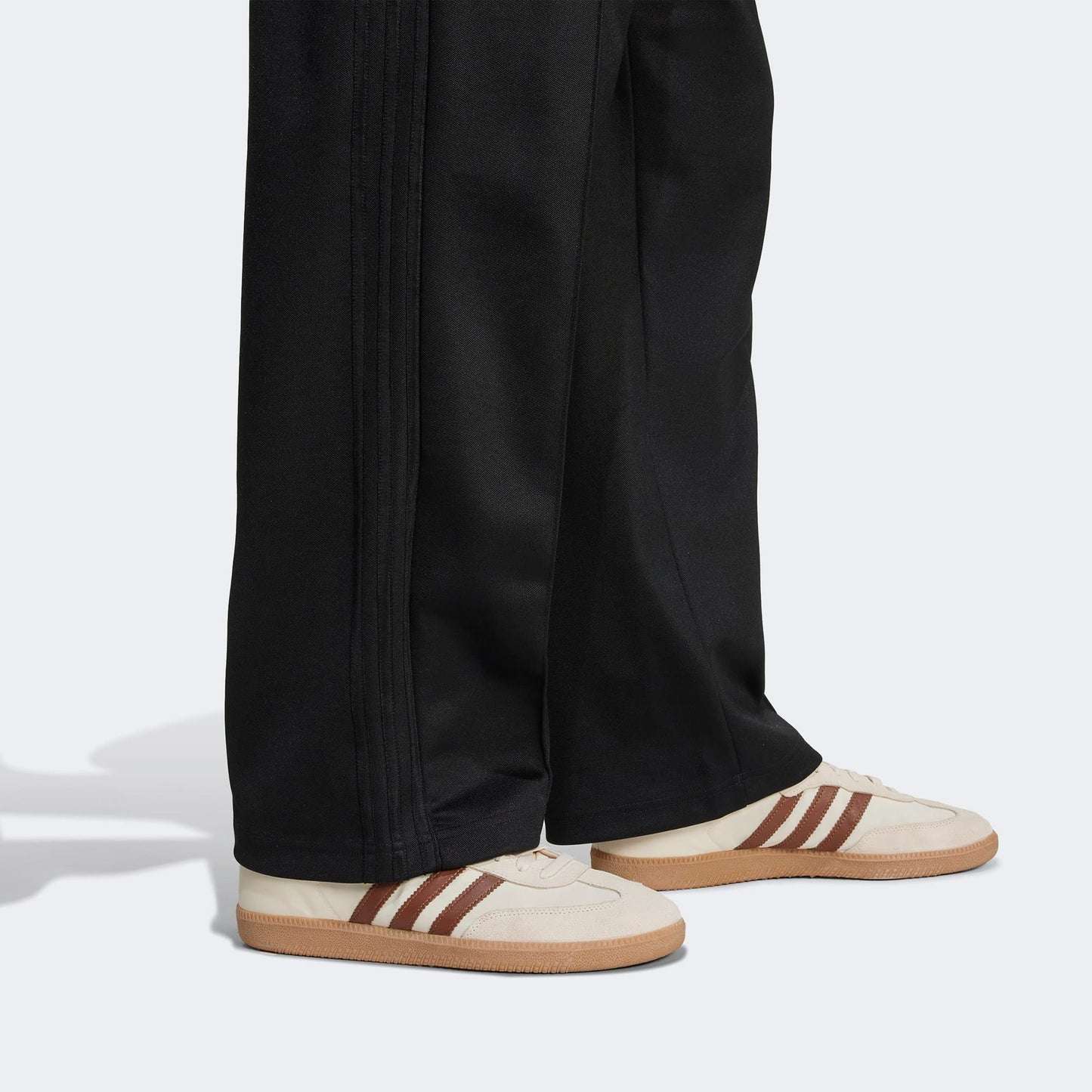 Adidas Adicolor Baggy Fit Firebird Eşofman Altı