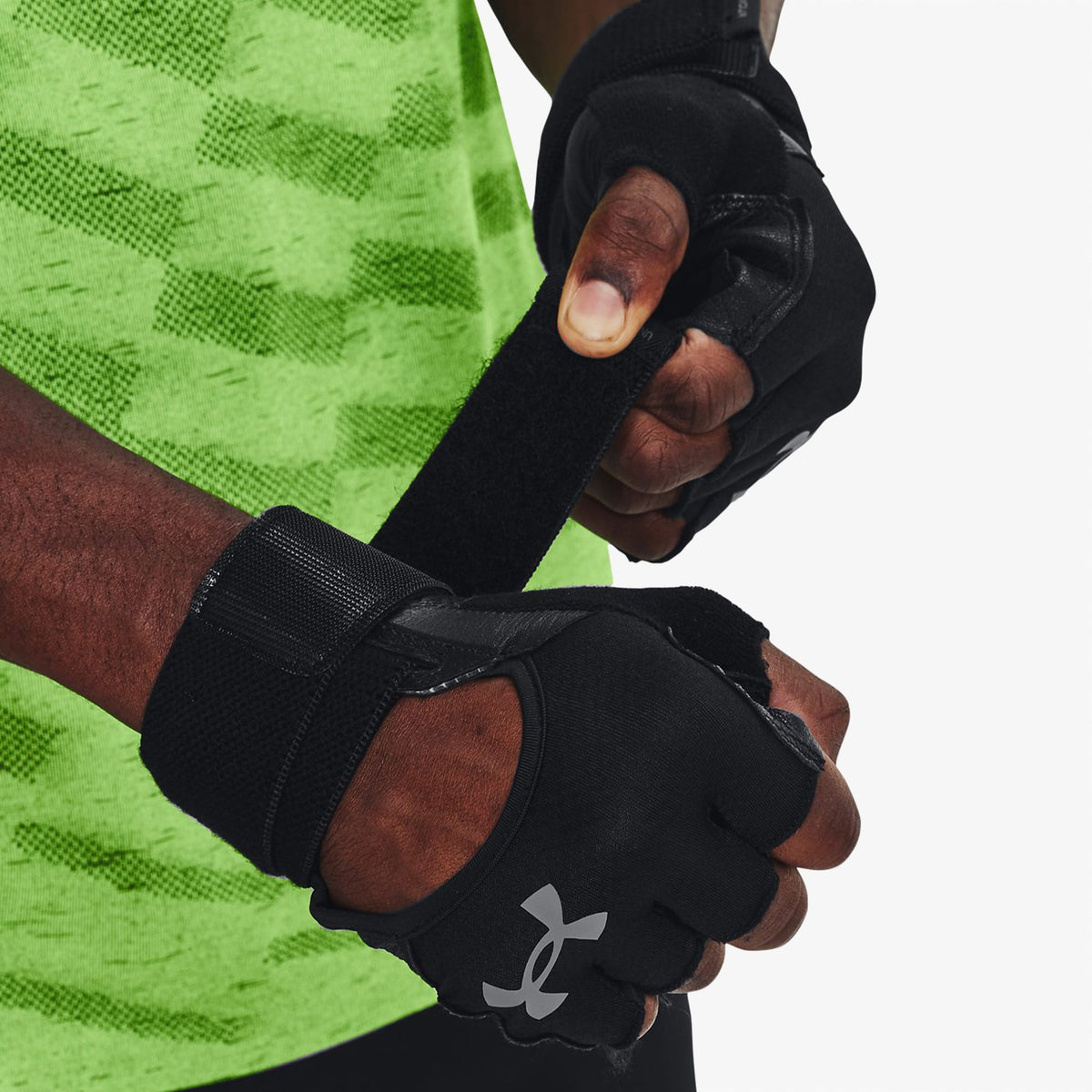 Under Armour M's Weightlifting Gloves Erkek Siyah Eldiven