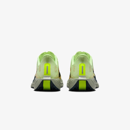 Nike Pegasus Plus Kadın Yeşil Koşu Ayakkabısı