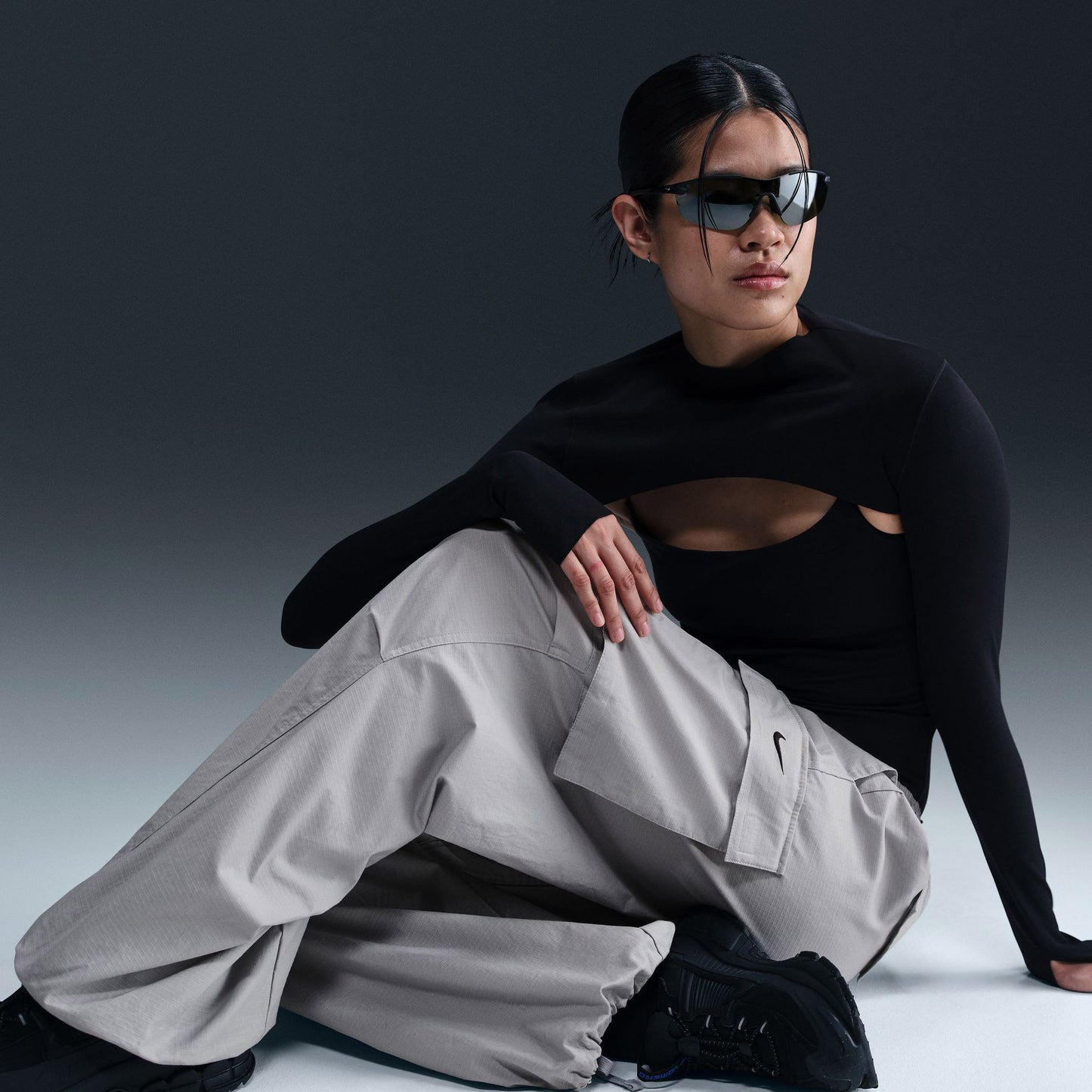 Nike Street Kadın Gri Pantolon