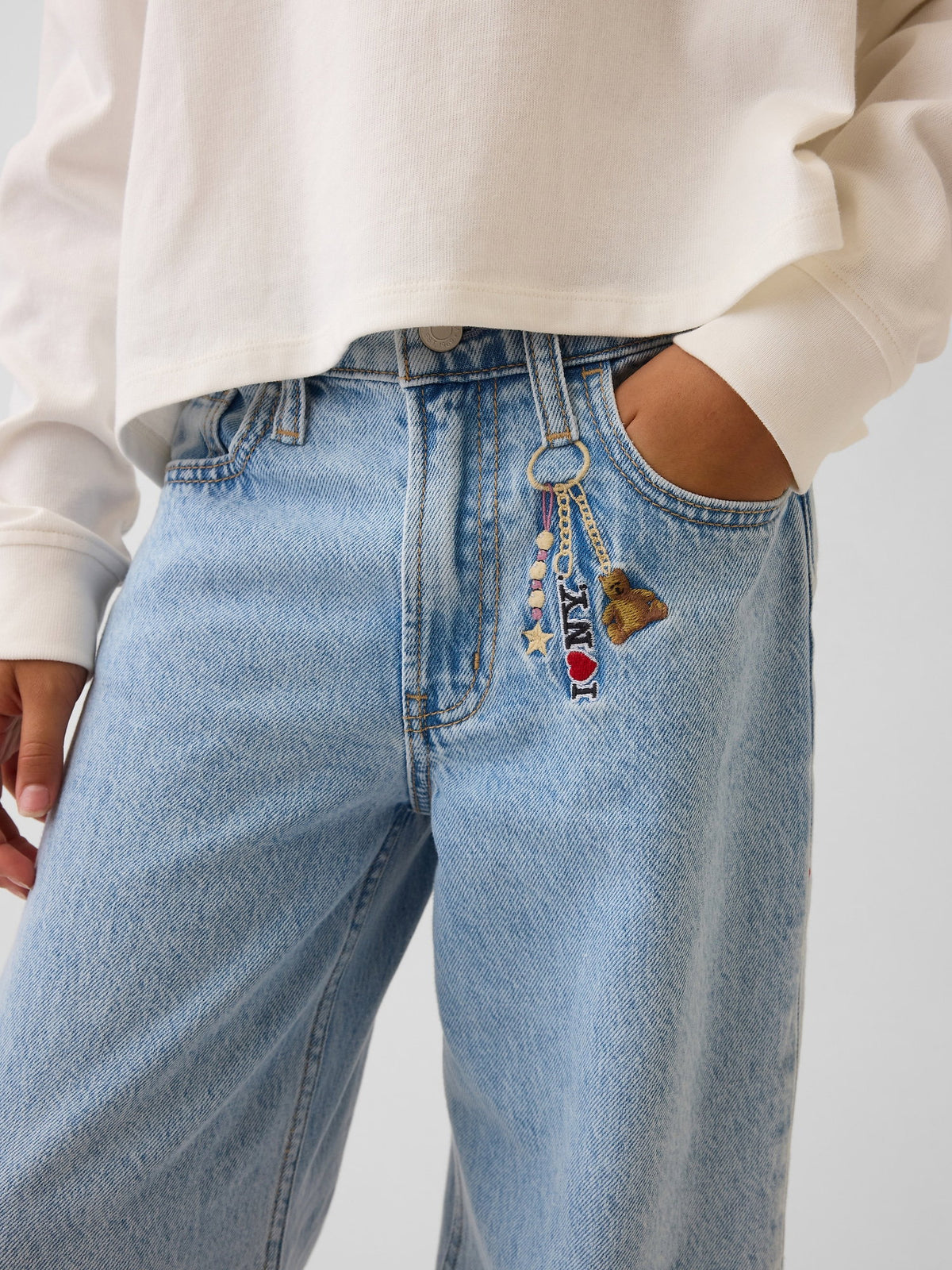 Açık Mavi Low Rise Işlemeli I Love Ny Baggy Jean Pantolon
