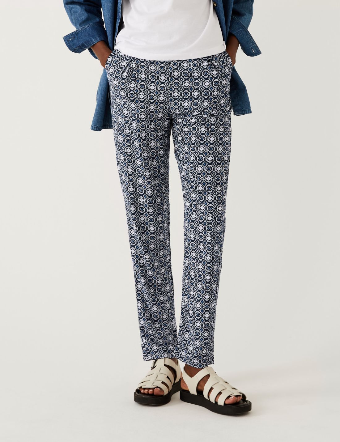 Tapered Fit Pantolon