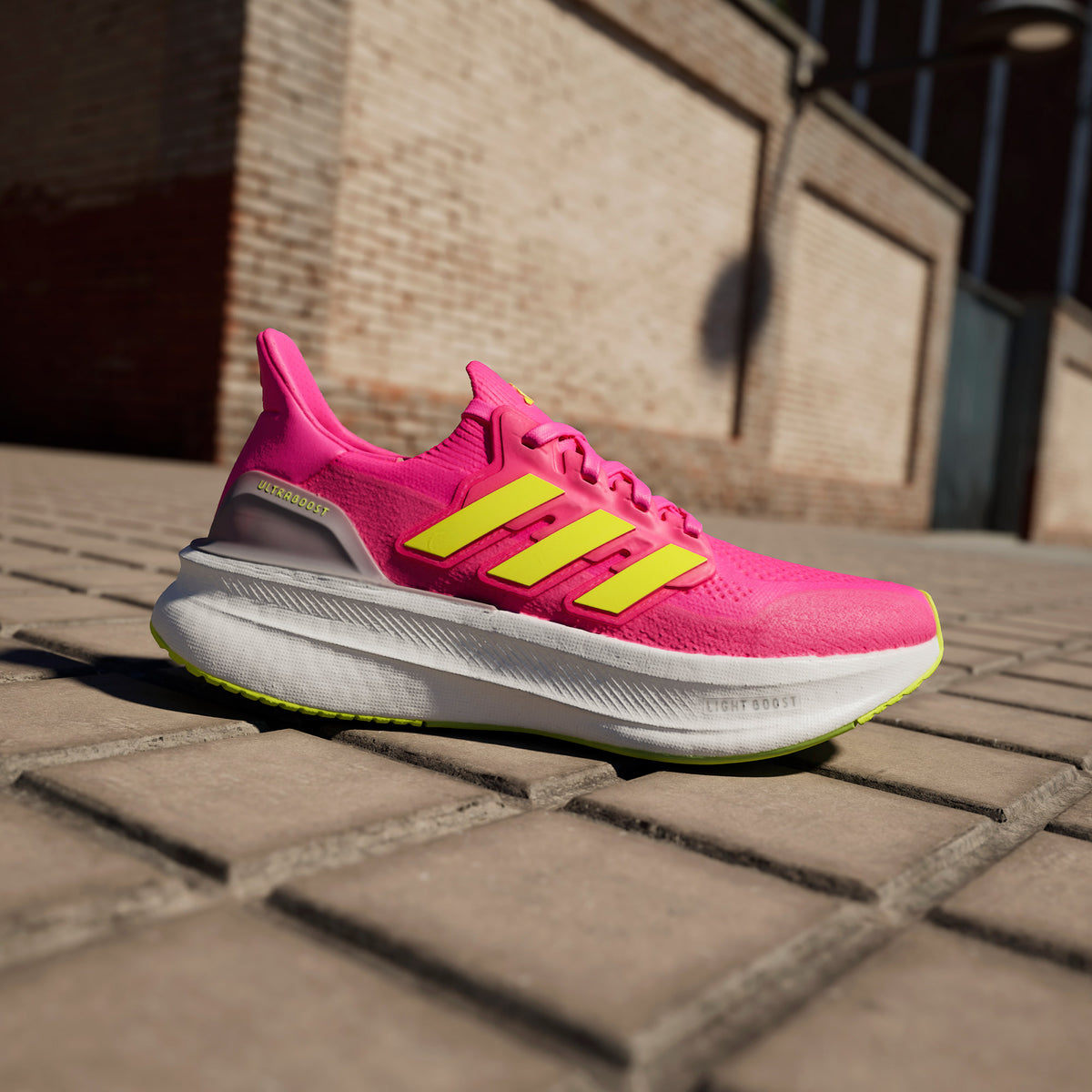 Adidas Ultraboost 5 Kadın Pembe Koşu Ayakkabısı