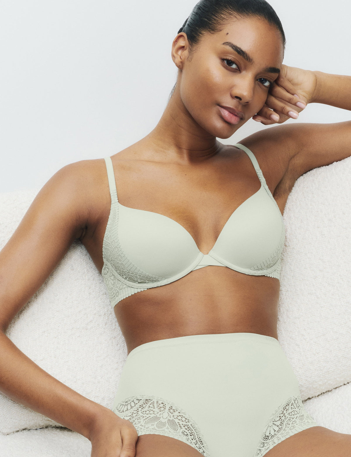 Body Soft Wired T-shirt Sütyeni