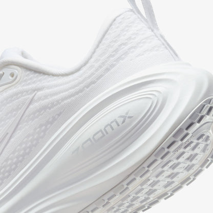 Nike Vomero Plus Kadın Beyaz Koşu Ayakkabısı