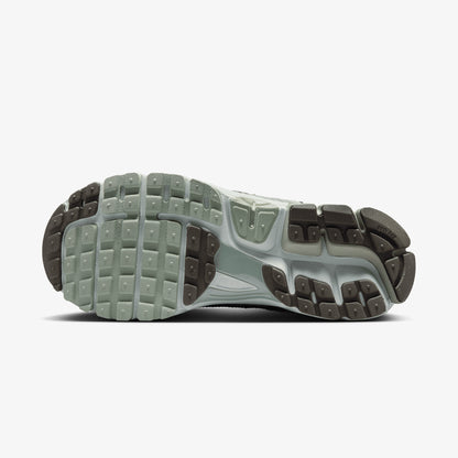 Nike Zoom Vomero 5 Kadın Beyaz Spor Ayakkabı