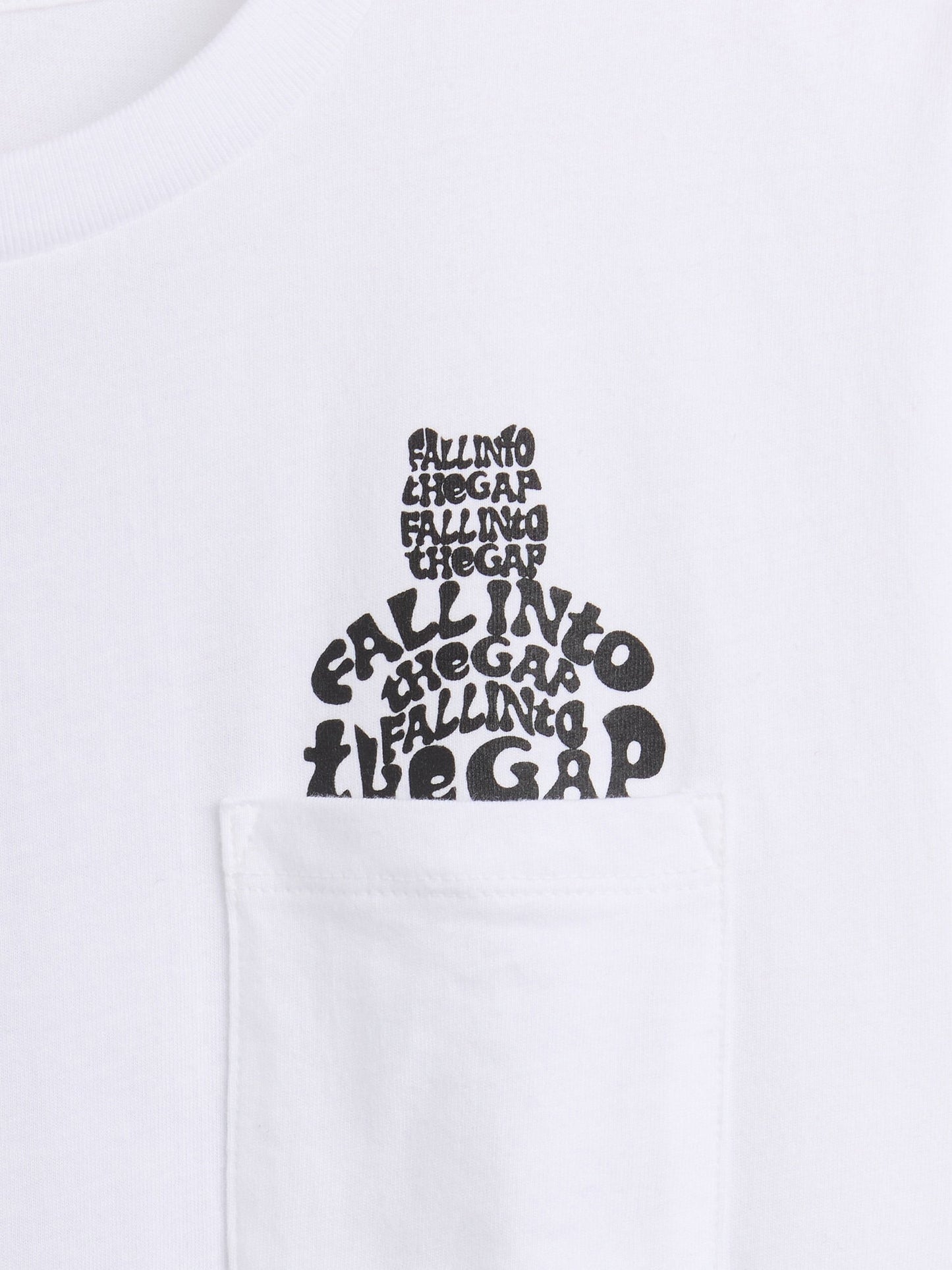 Beyaz Brannan Bear Cep T-shirt