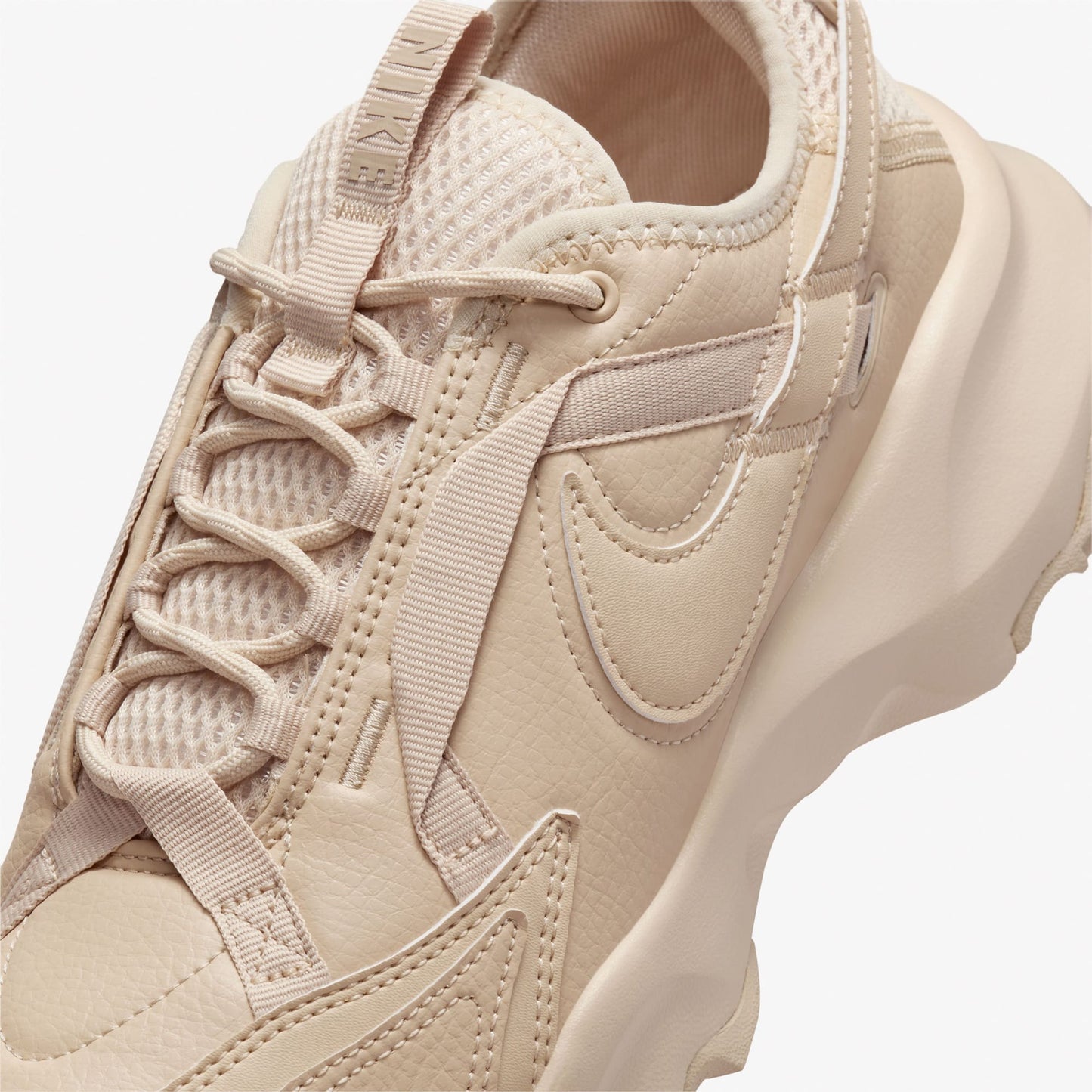 Nike Tc 7900 Kadın Bej Spor Ayakkabı