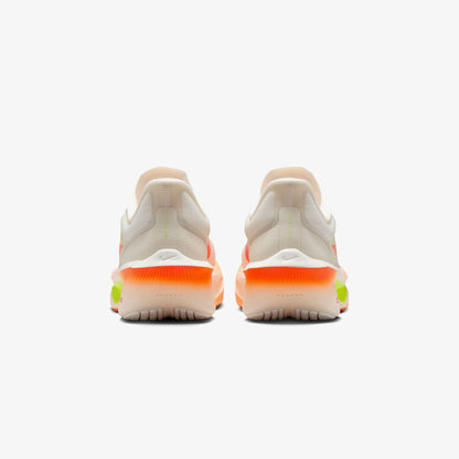 Nike Zoom Fly 6 Kadın Beyaz Koşu Ayakkabısı