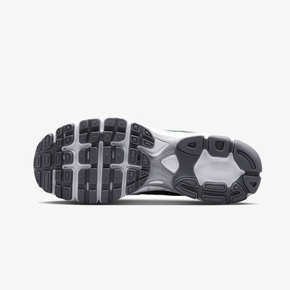 Nike Air Max Moto 2k Erkek Beyaz Spor Ayakkabı