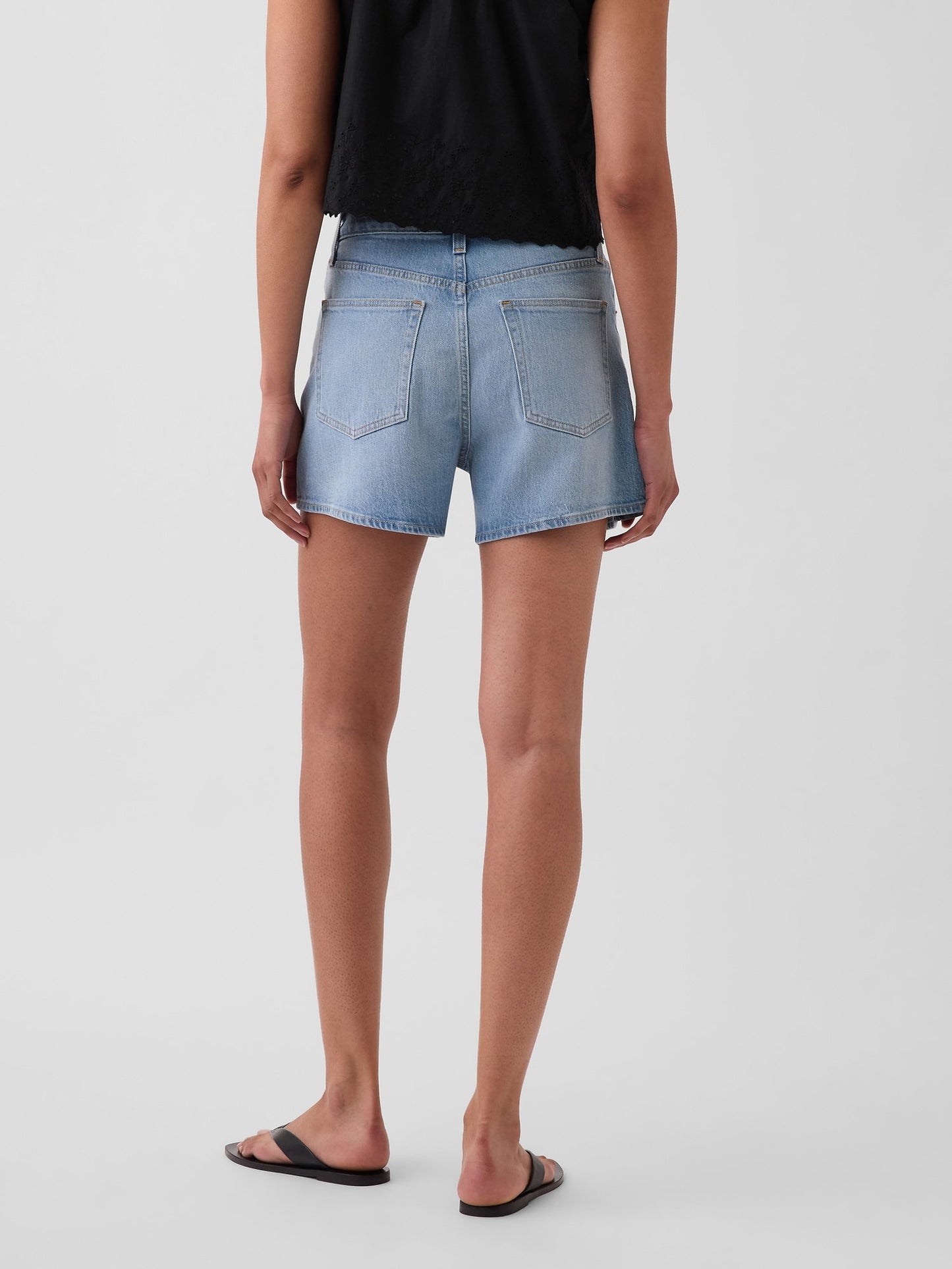Açık Mavi 3.5 High Rise Relaxed Straight Denim Şort