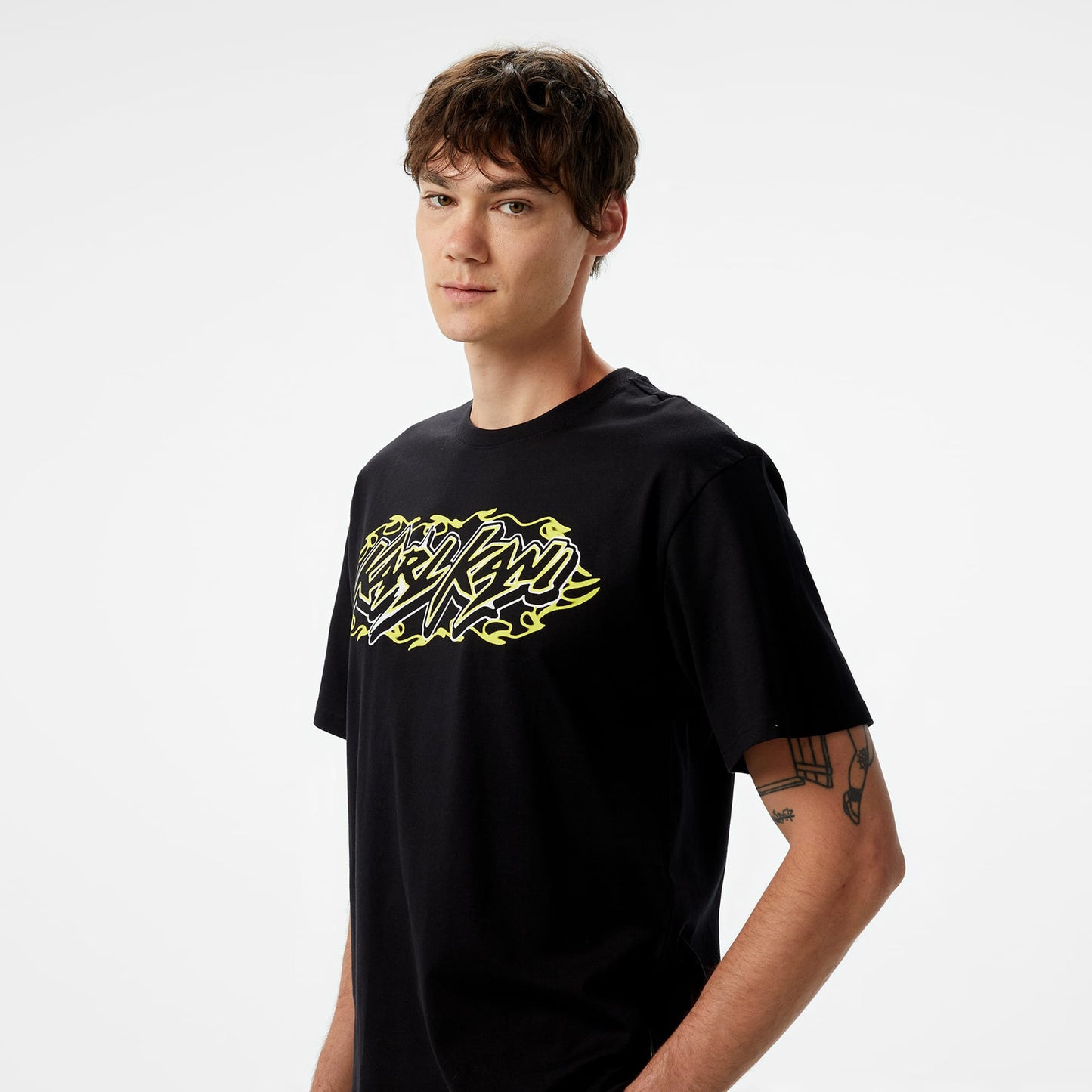 Karl Kani Woven Signature Airbush Amor Erkek Siyah T-shirt