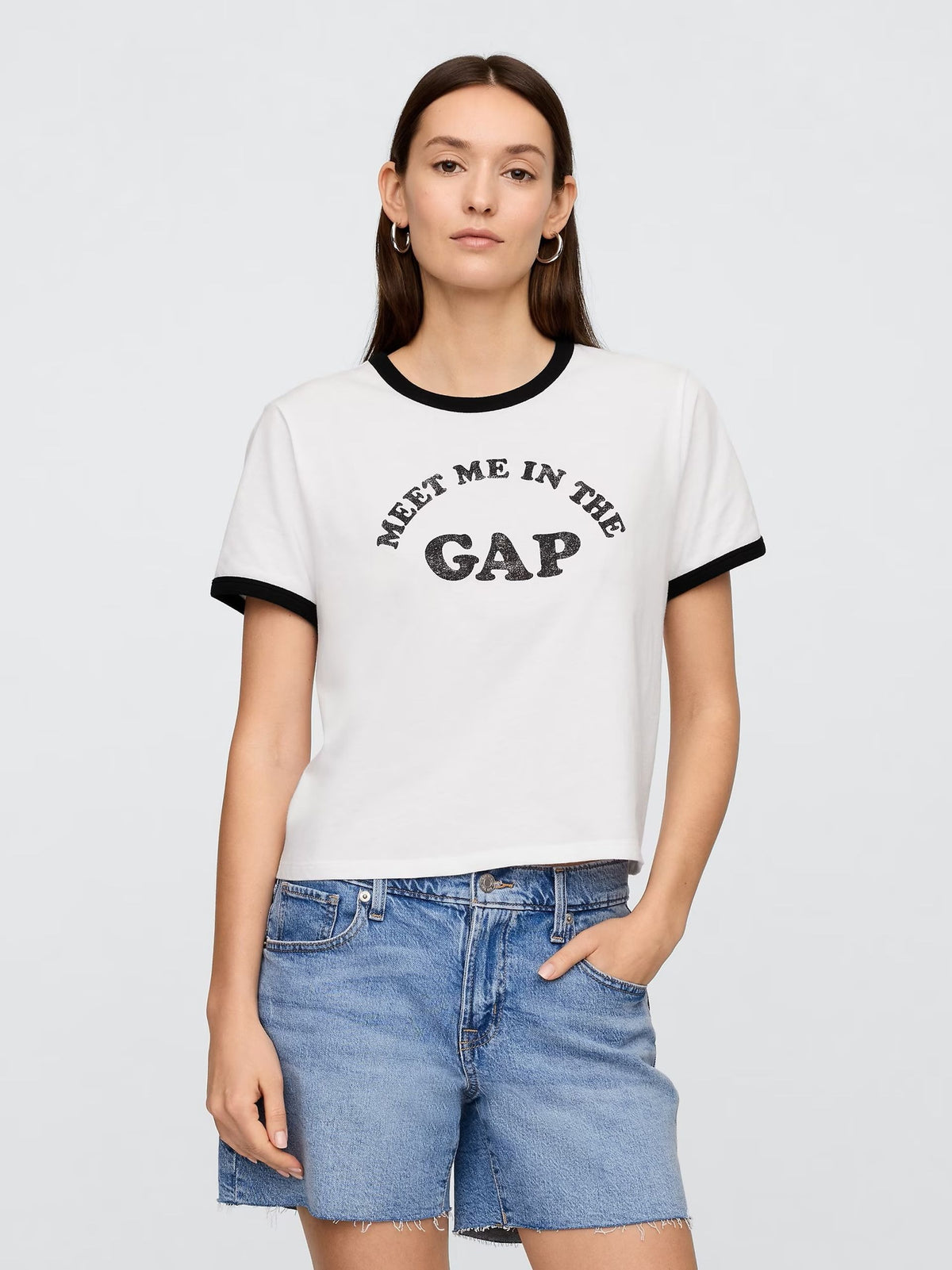 Kırık Beyaz Gap Logo Crop T-shirt