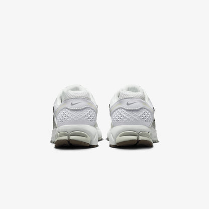 Nike Zoom Vomero 5 Kadın Beyaz Spor Ayakkabı