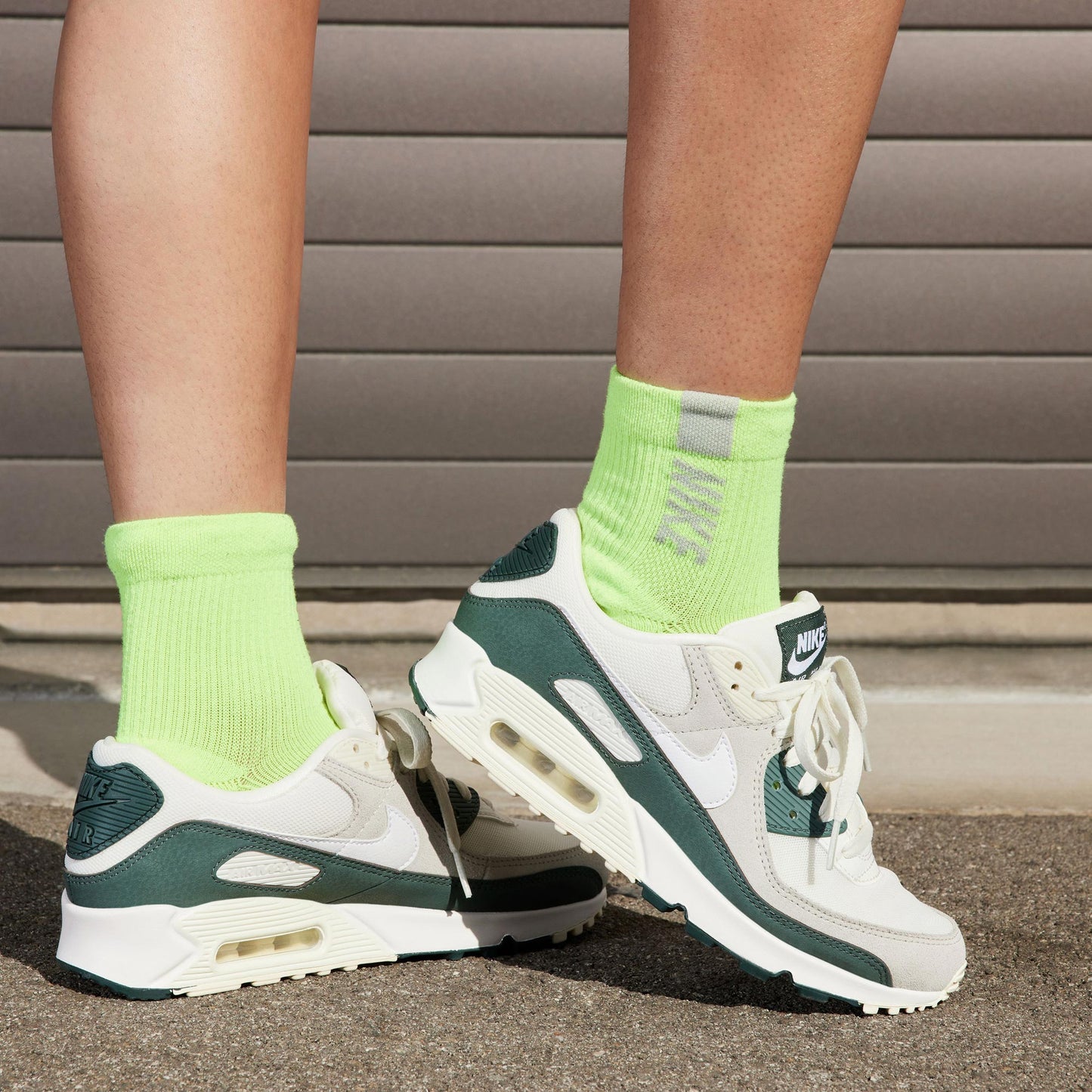 Nike Air Max 90 Kadın Beyaz Spor Ayakkabı