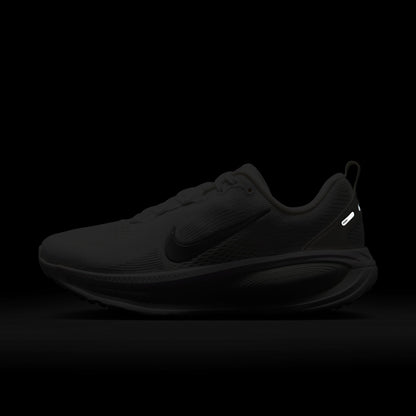 Nike Vomero 18 Kadın Beyaz Koşu Ayakkabısı