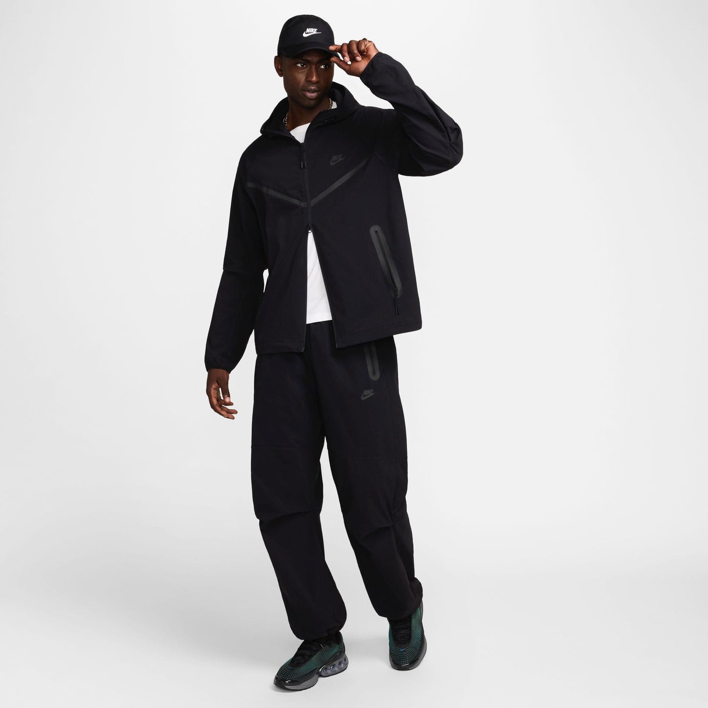 Nike Tech Dokuma Erkek Siyah Ceket