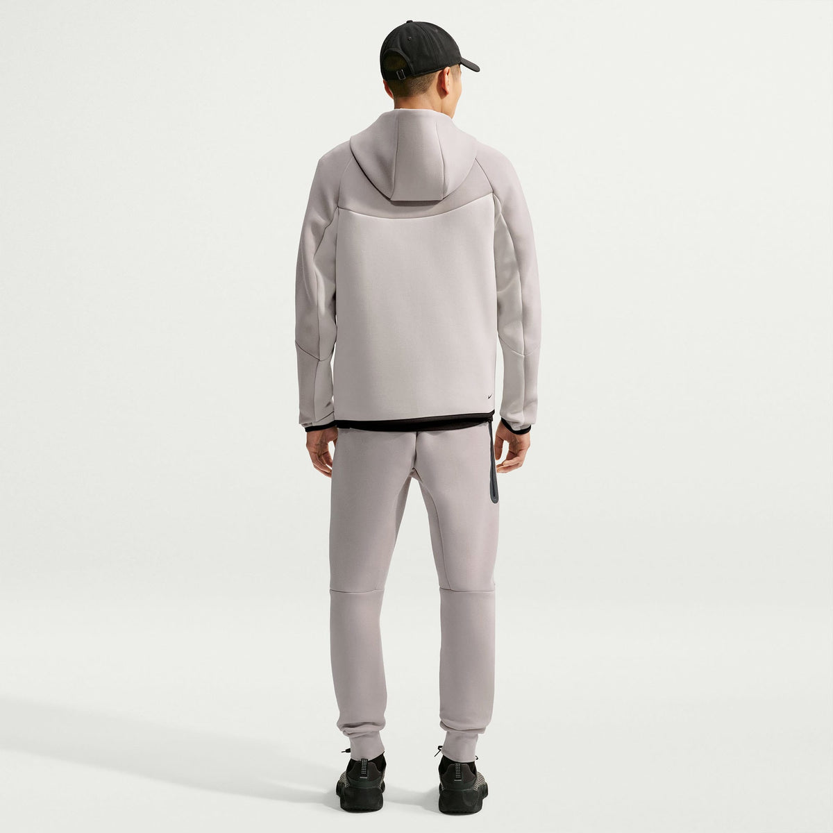 Nike Tech Fleece Jogger Erkek Gri Eşofman Altı