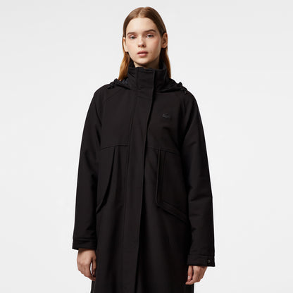 Lacoste Kadın Relaxed Fit Kapüşonlu Siyah Yağmurluk