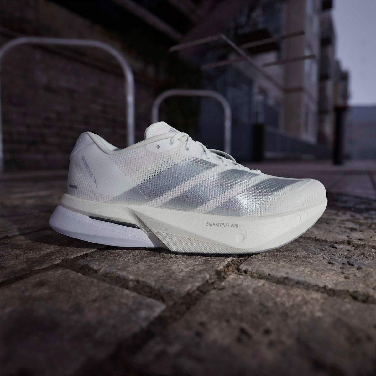 Adidas Adizero Boston 13 Kadın Beyaz Koşu Ayakkabısı