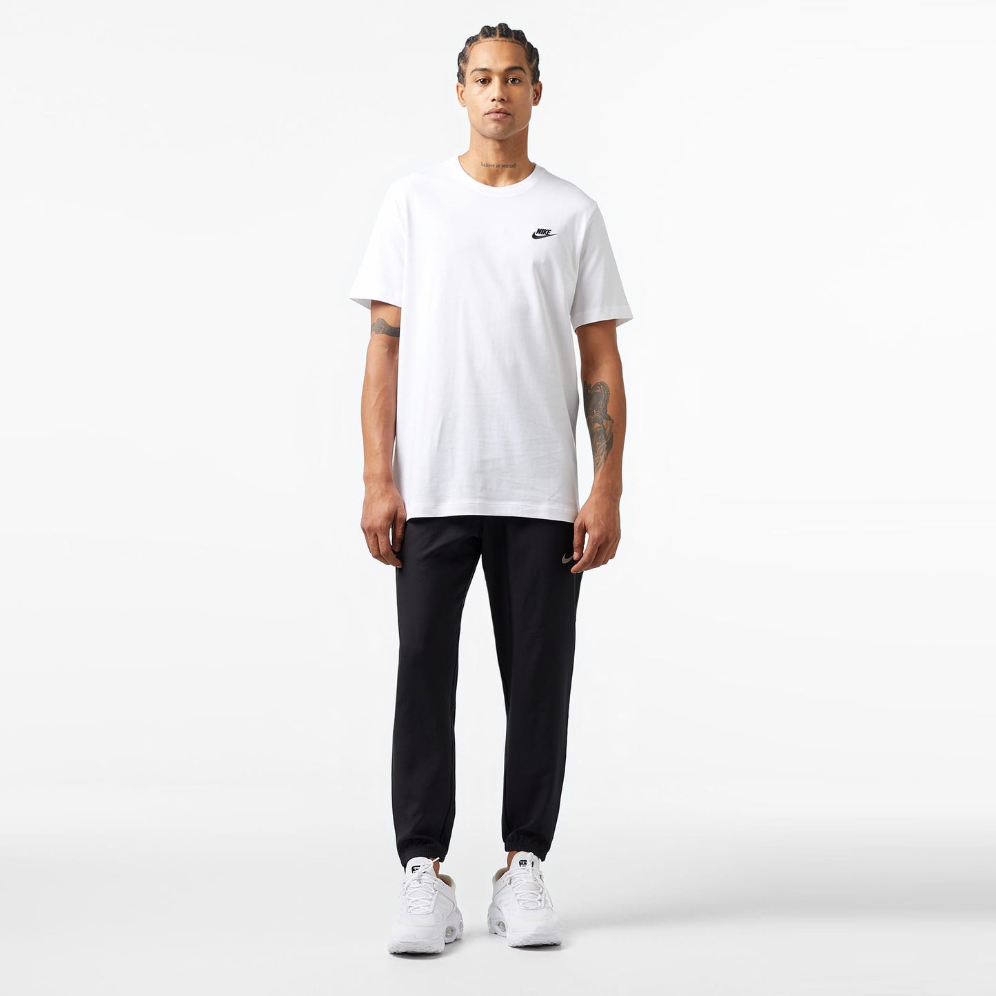 Nike Sportswear Club Erkek Beyaz T-shirt
